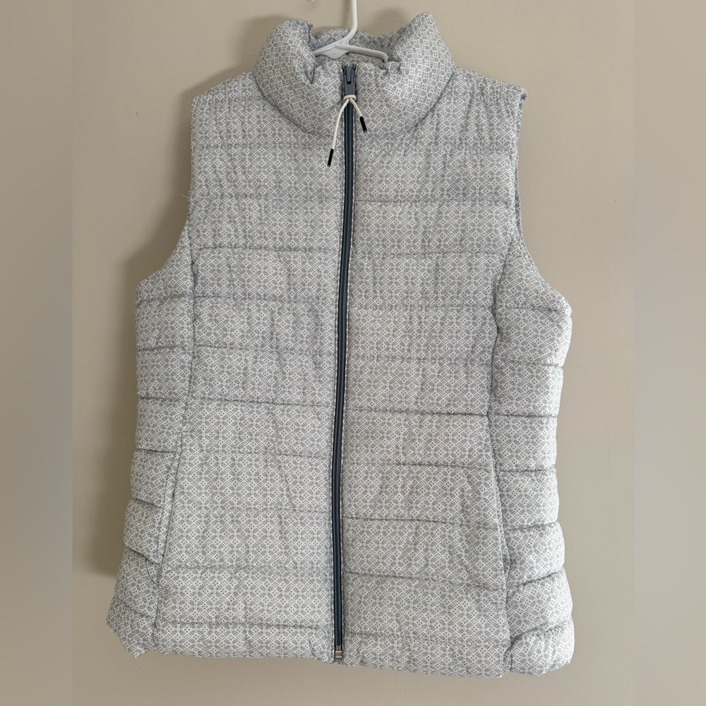 BNWT Gap Women’s Gray Quilted Puffer Vest